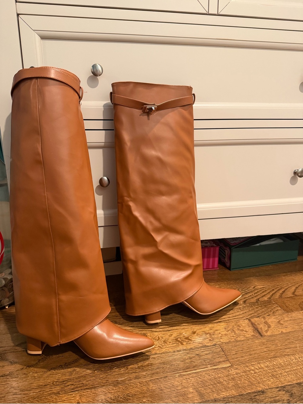 Women’s shoes - Picture 2 of 4